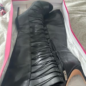 KNEE HIGH OPEN TOE LEATHER BOOTS, size 10